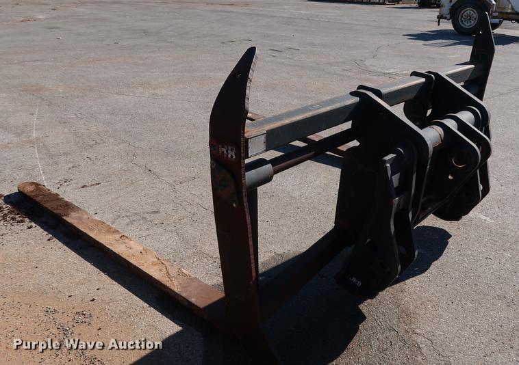 image for item FE9547 JRB 624H quick attach pallet forks