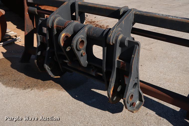 image for item FE9547 JRB 624H quick attach pallet forks