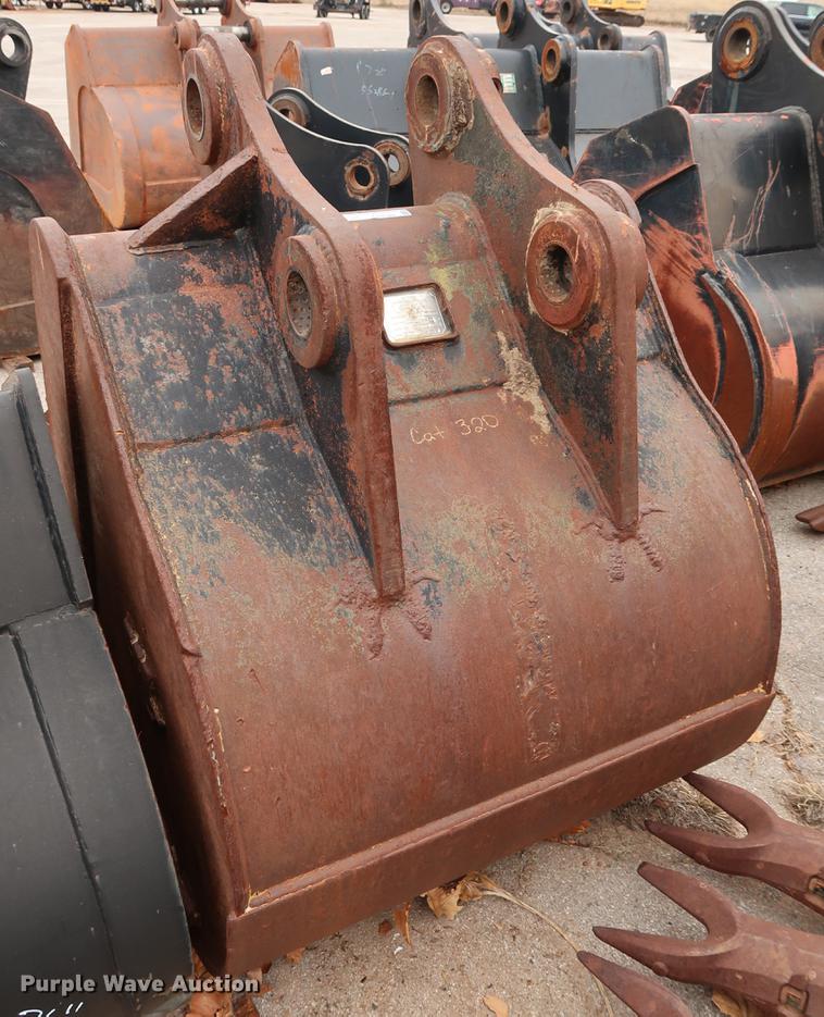 image for item FE9548 Entek 42"W excavator bucket