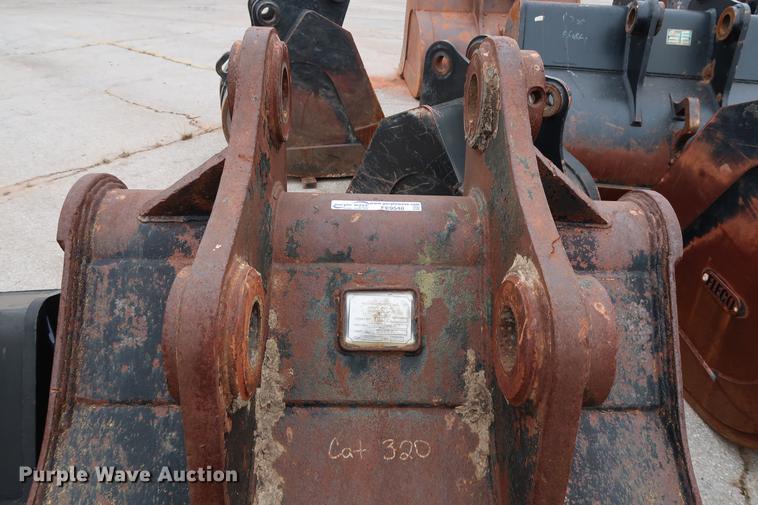 image for item FE9548 Entek 42"W excavator bucket