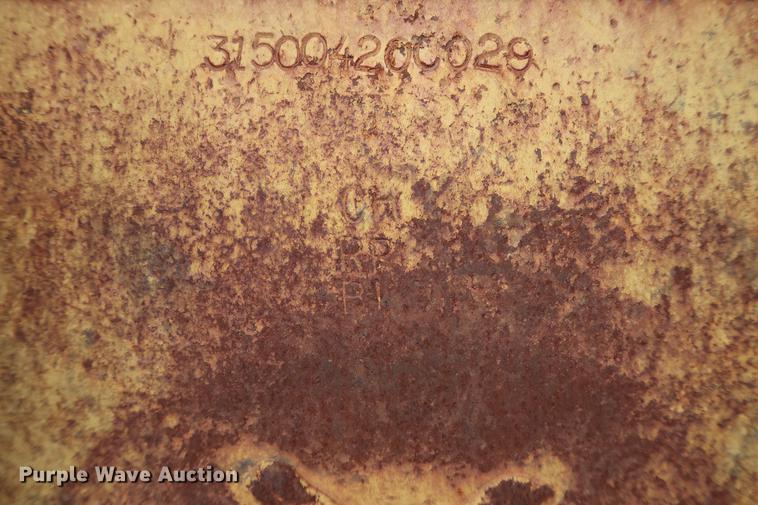 image for item FE9549 Caterpillar 42"W excavator bucket