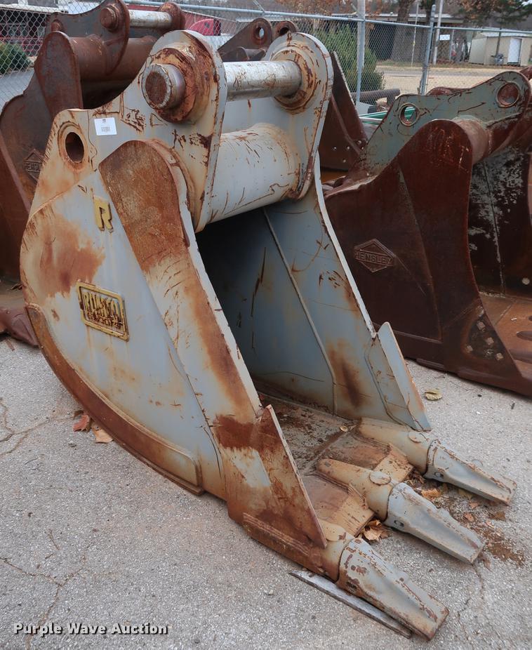 image for item FE9552 Rockland 30"W excavator bucket