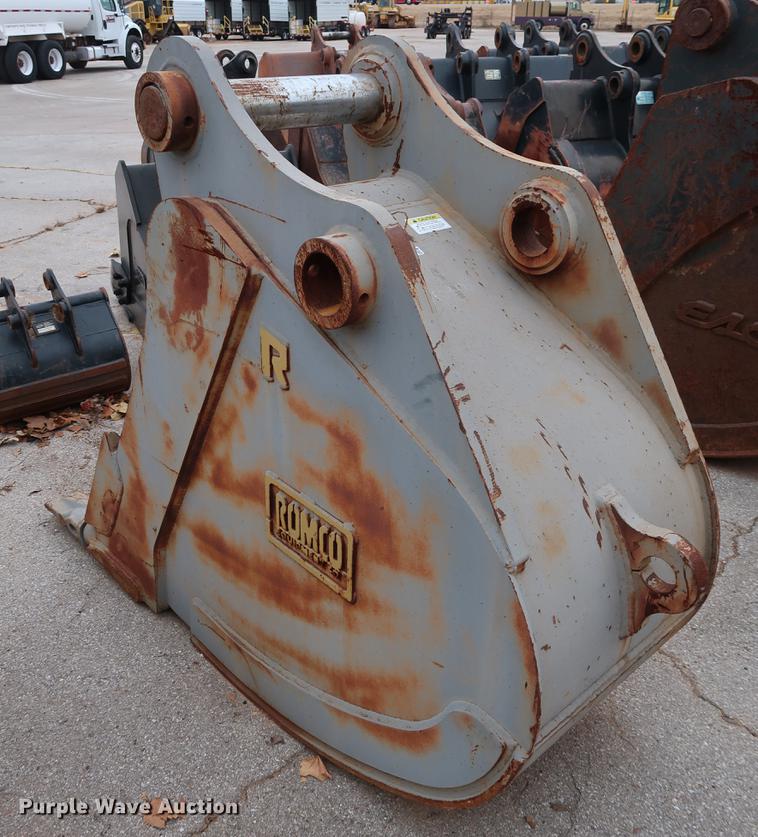 image for item FE9552 Rockland 30"W excavator bucket