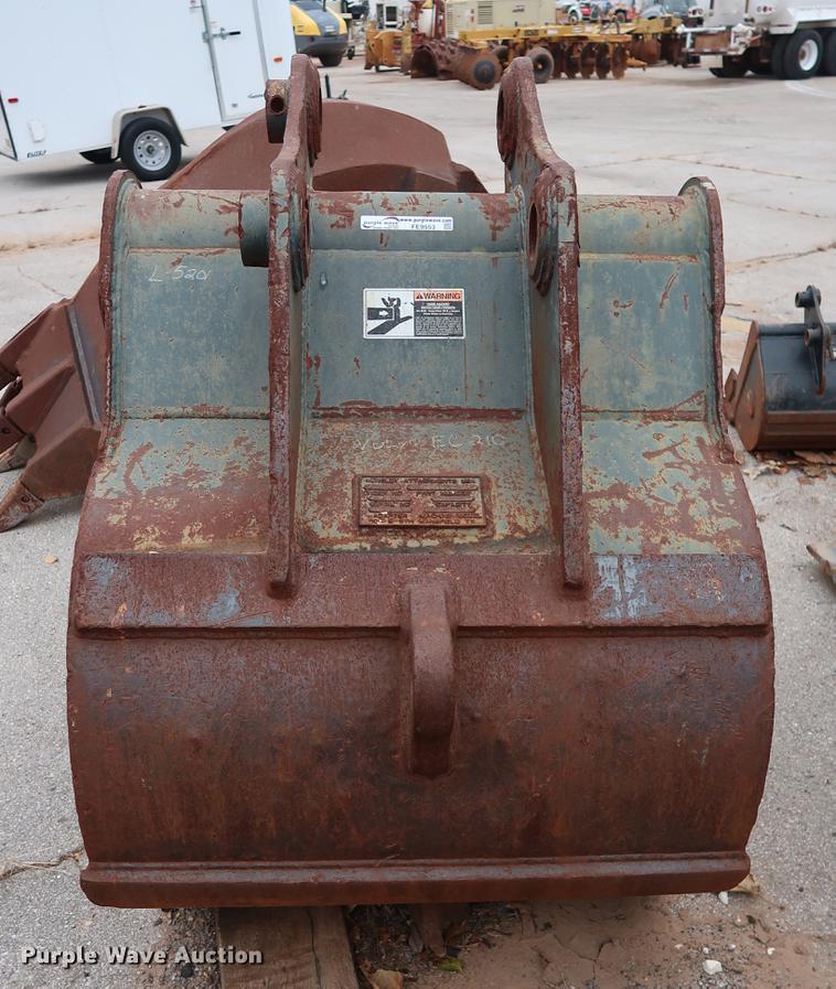 image for item FE9553 Hensley 42"W excavator bucket