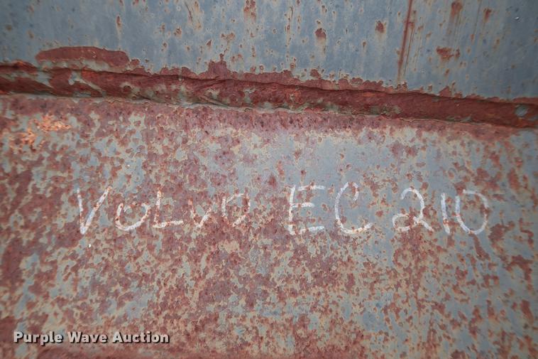 image for item FE9553 Hensley 42"W excavator bucket