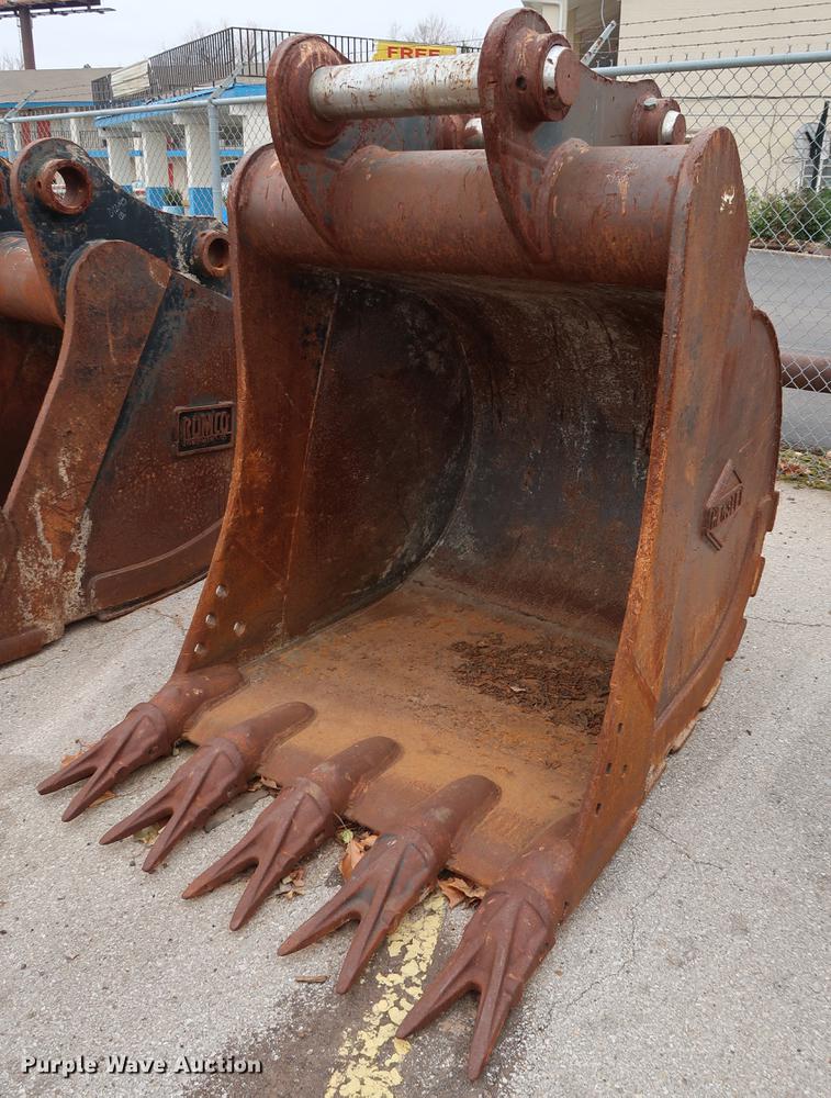 image for item FE9557 Hensley 48"W excavator bucket