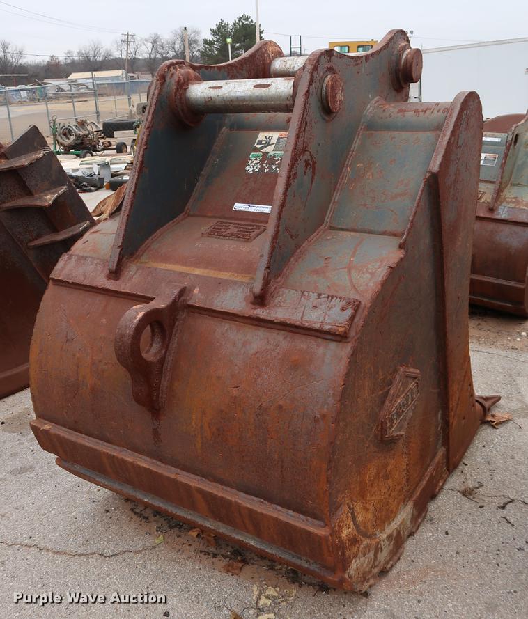 image for item FE9557 Hensley 48"W excavator bucket