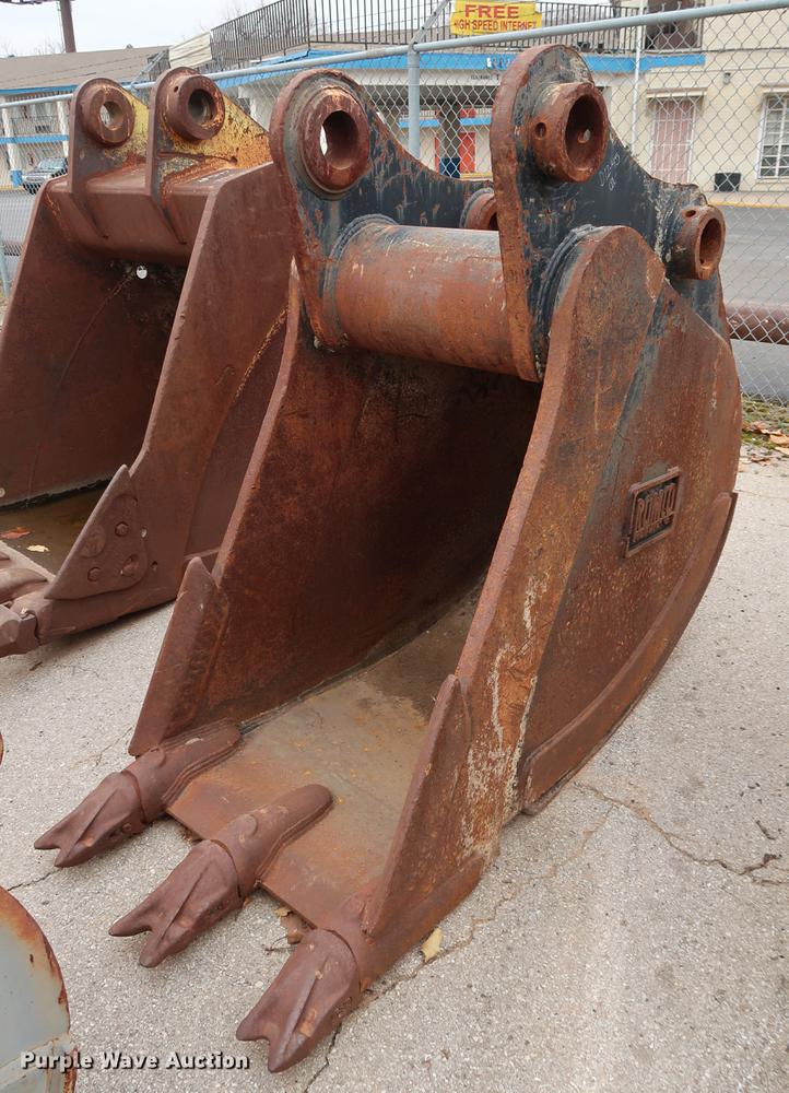 image for item FE9558 Romco 30"W excavator bucket