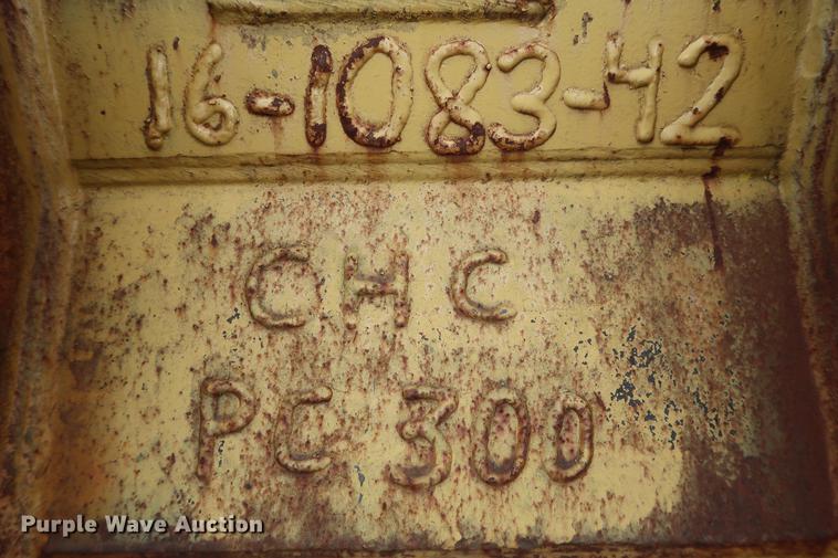 image for item FE9559 Esco 42"W excavator bucket