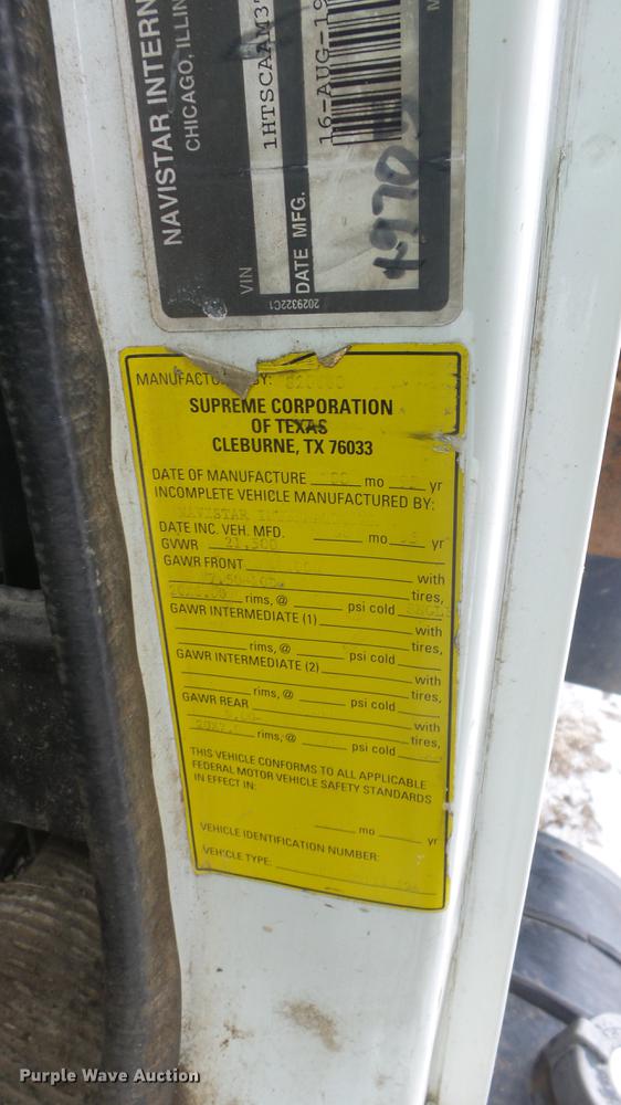 image for item FI9320 1996 International 4700 flatbed truck