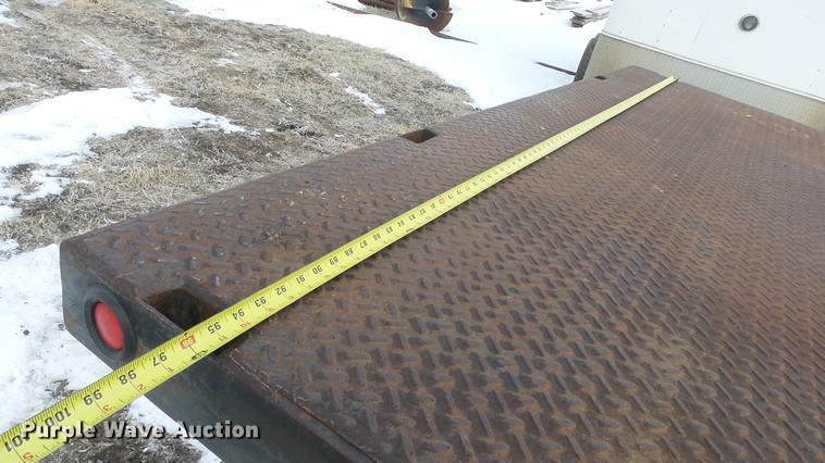 image for item FI9320 1996 International 4700 flatbed truck