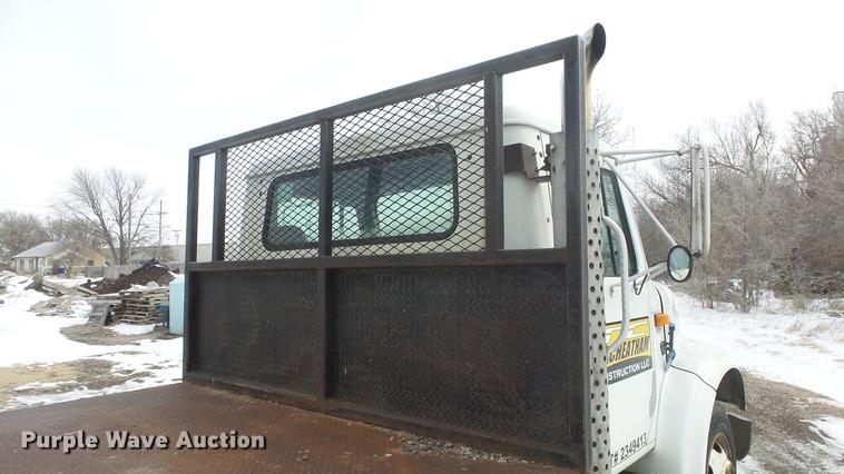 image for item FI9320 1996 International 4700 flatbed truck