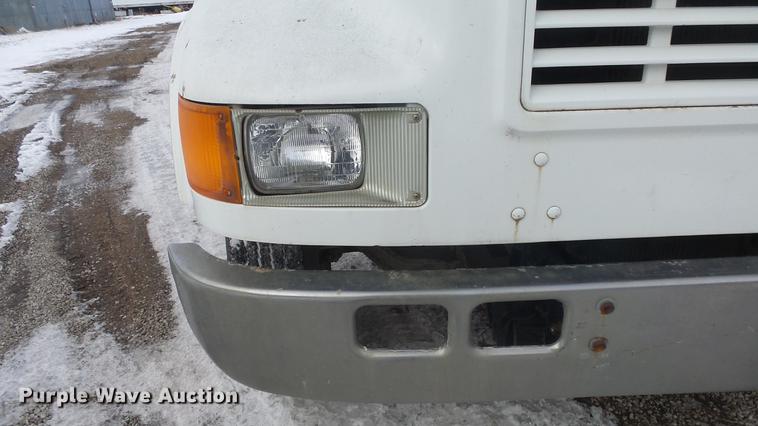 image for item FI9320 1996 International 4700 flatbed truck