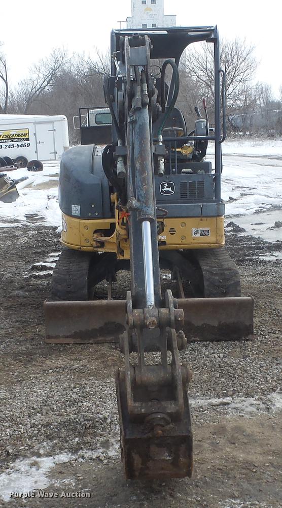 image for item FI9321 2006 John Deere 27D mini excavator