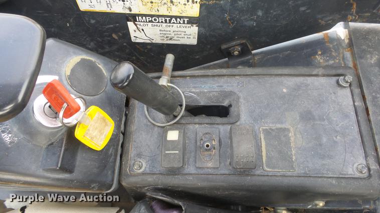 image for item FI9321 2006 John Deere 27D mini excavator