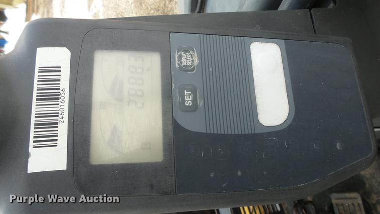 image for item FI9321 2006 John Deere 27D mini excavator