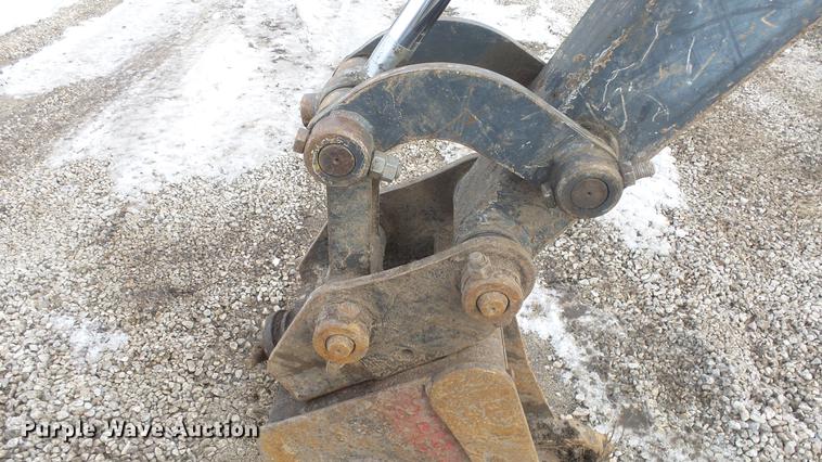 image for item FI9321 2006 John Deere 27D mini excavator