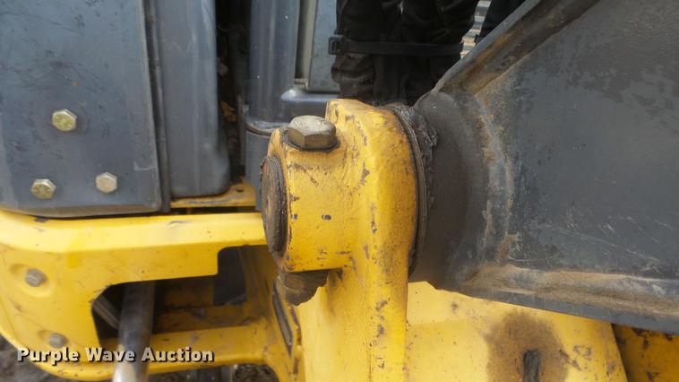image for item FI9321 2006 John Deere 27D mini excavator