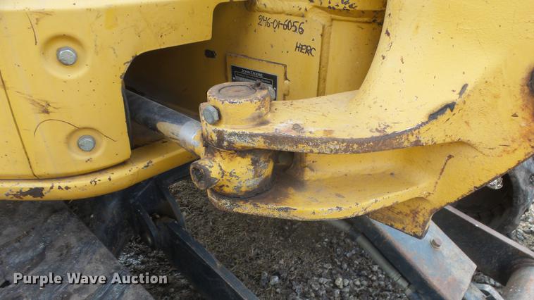 image for item FI9321 2006 John Deere 27D mini excavator
