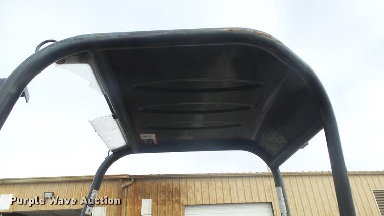 image for item FI9321 2006 John Deere 27D mini excavator