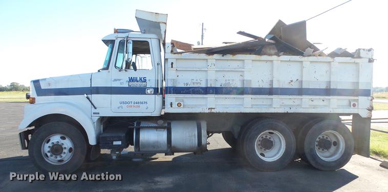 image for item FO9053 1984 White WCM dump truck