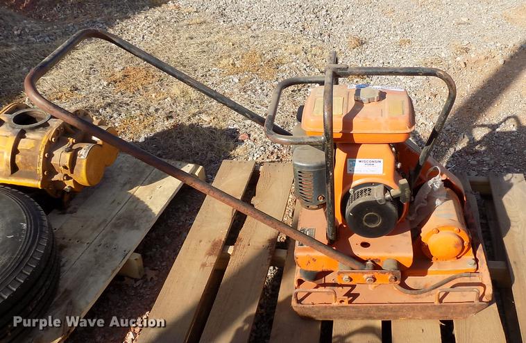 image for item FQ9112 Multiquip Mikasa plate compactor