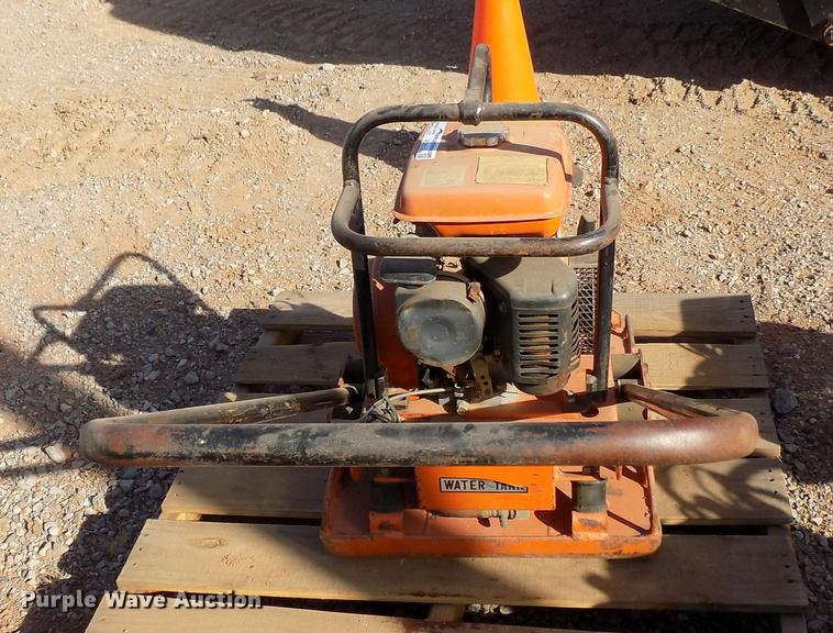 image for item FQ9112 Multiquip Mikasa plate compactor