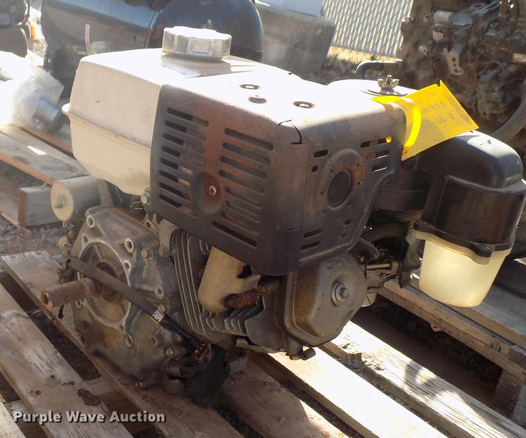 image for item FQ9113 Honda GX390 gas engine