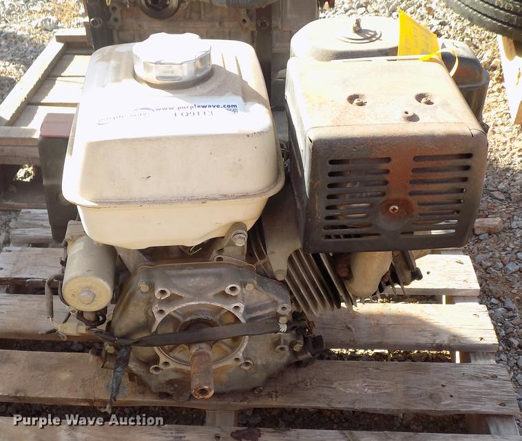 image for item FQ9113 Honda GX390 gas engine