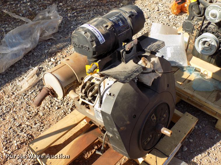 image for item FQ9119 2014 Kohler Command Pro CH1000 gas engine