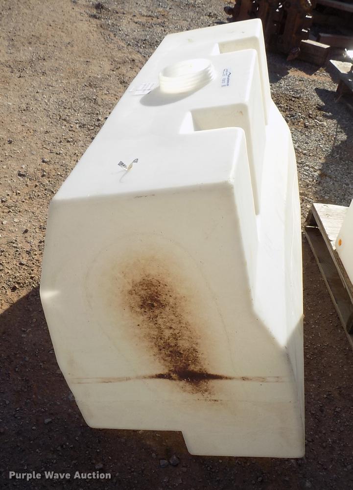 image for item FQ9121 (3) water tanks