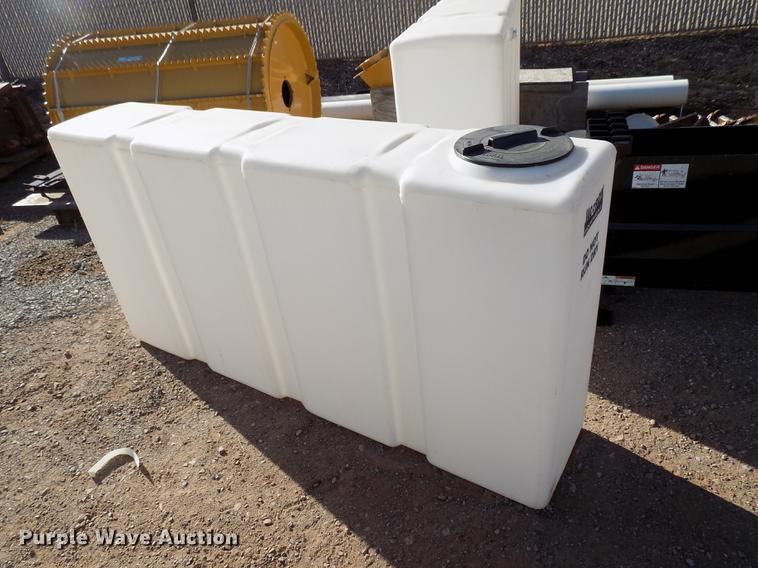 image for item FQ9121 (3) water tanks