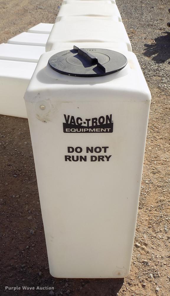 image for item FQ9121 (3) water tanks