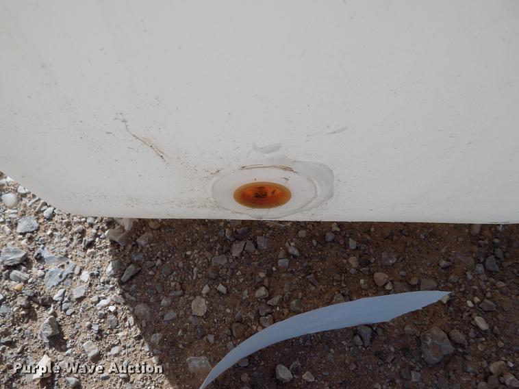 image for item FQ9121 (3) water tanks