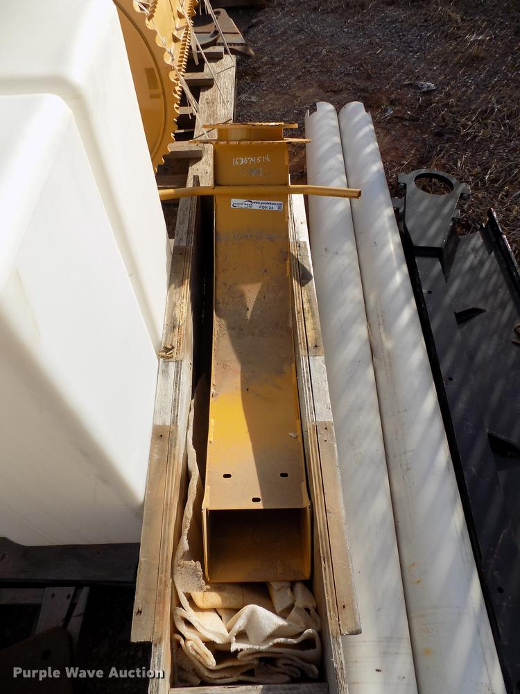 image for item FQ9124 BC900XL chipper discharge chute