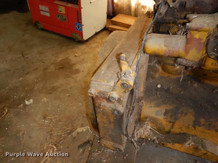 image for item FS9492 Caterpillar 1673 motor grader engine block