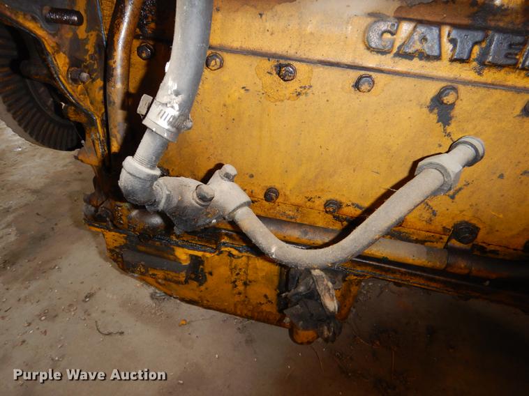 image for item FS9492 Caterpillar 1673 motor grader engine block