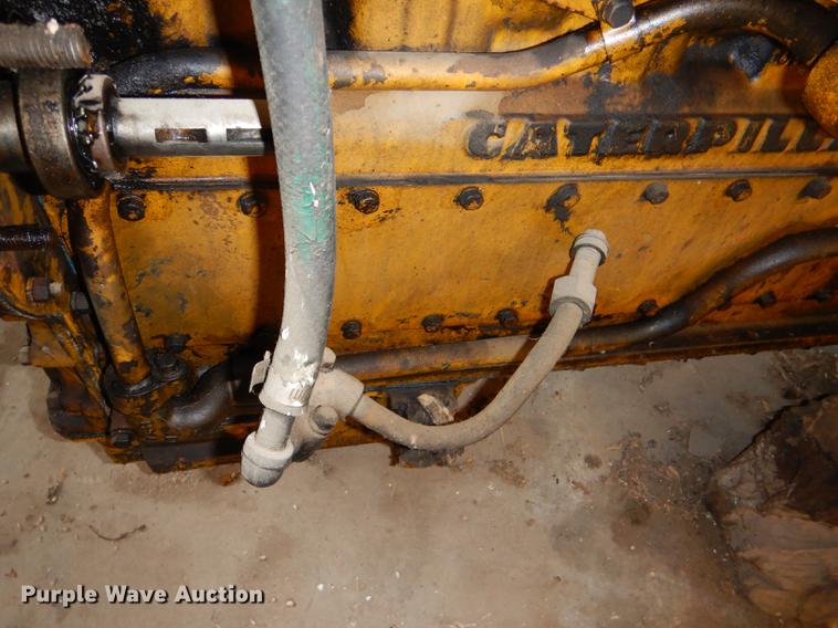 image for item FS9492 Caterpillar 1673 motor grader engine block