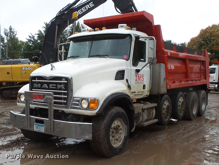 image for item FT9915 2007 Mack Granite dump truck