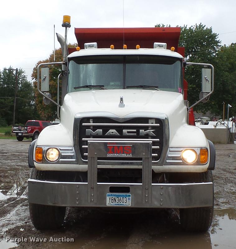 image for item FT9915 2007 Mack Granite dump truck