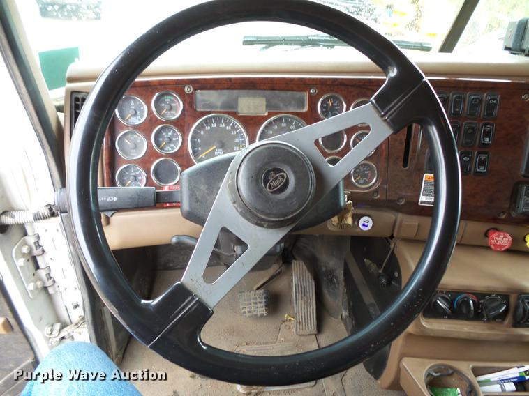 image for item FT9915 2007 Mack Granite dump truck