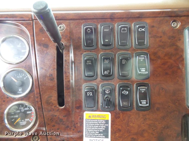 image for item FT9915 2007 Mack Granite dump truck