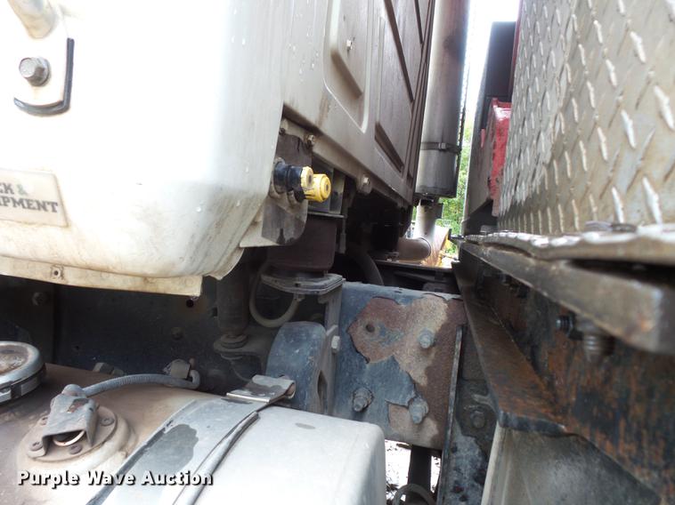 image for item FT9915 2007 Mack Granite dump truck