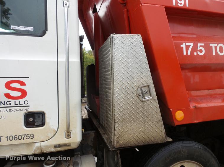 image for item FT9915 2007 Mack Granite dump truck