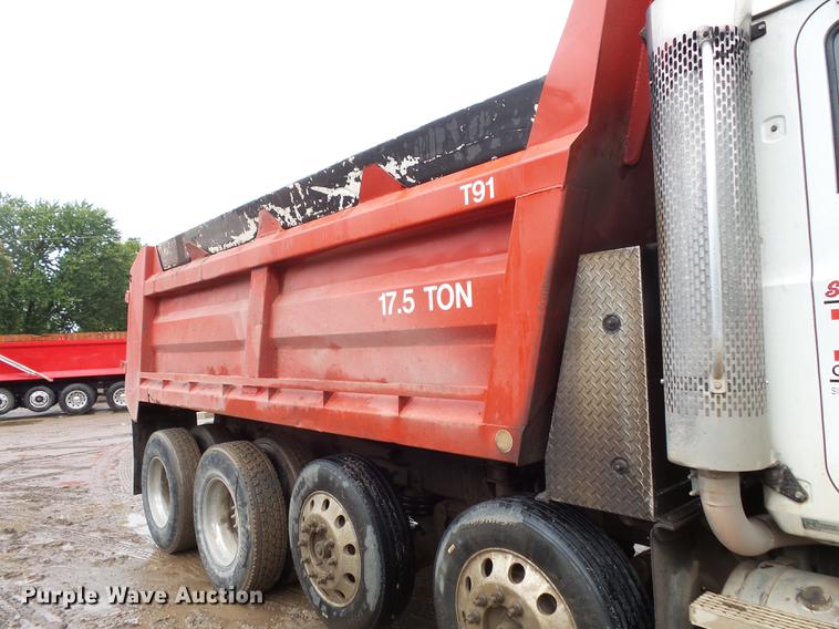 image for item FT9915 2007 Mack Granite dump truck