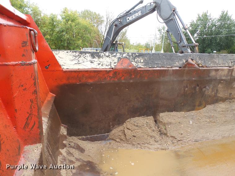 image for item FT9915 2007 Mack Granite dump truck