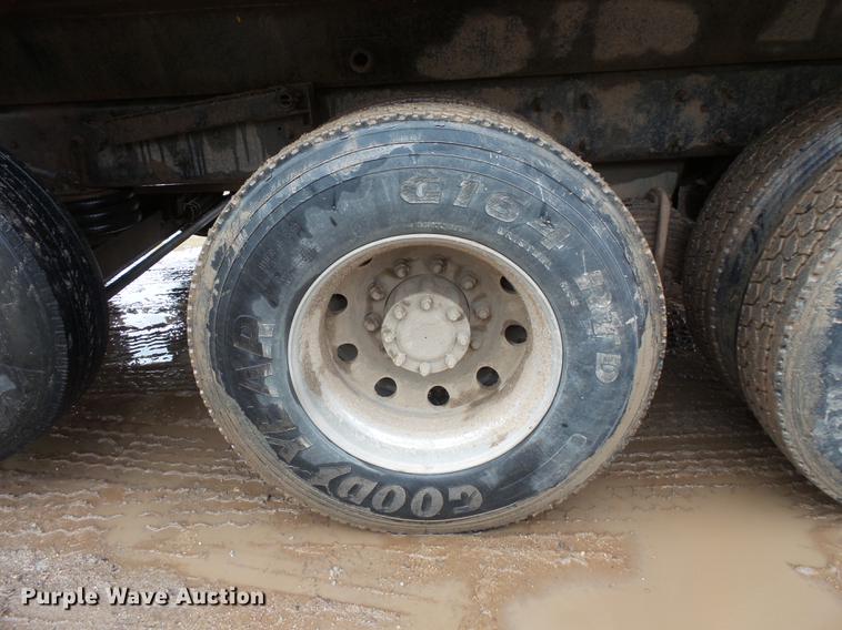 image for item FT9915 2007 Mack Granite dump truck