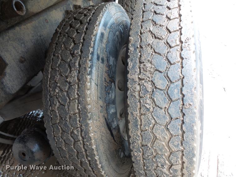 image for item FT9915 2007 Mack Granite dump truck