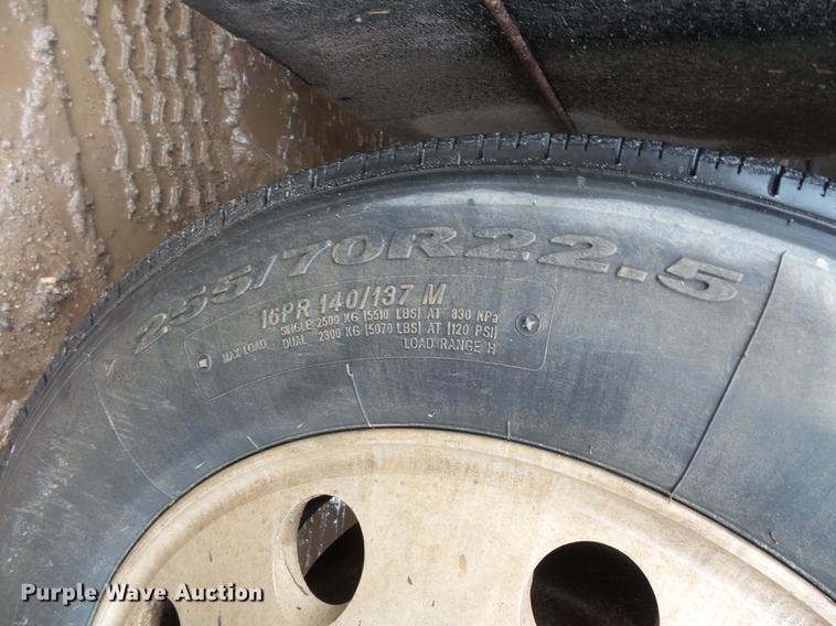 image for item FT9915 2007 Mack Granite dump truck