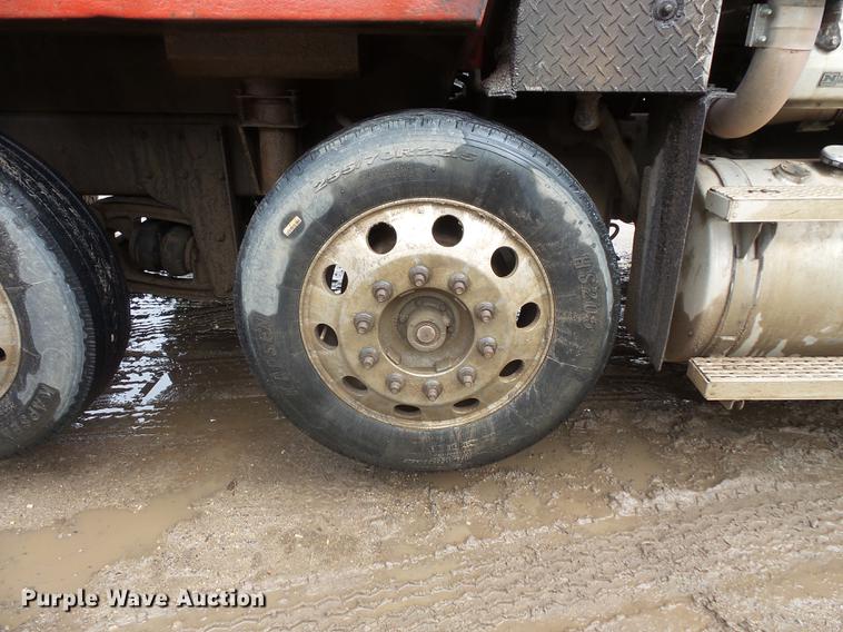 image for item FT9915 2007 Mack Granite dump truck